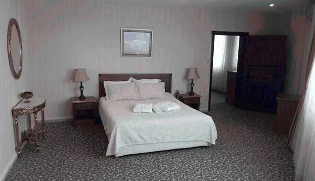 ホテル Kocaeli Universitesi Kartepe Park