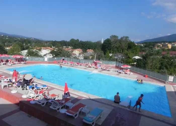 Kocaeli Universitesi Kartepe Park ホテル 4*