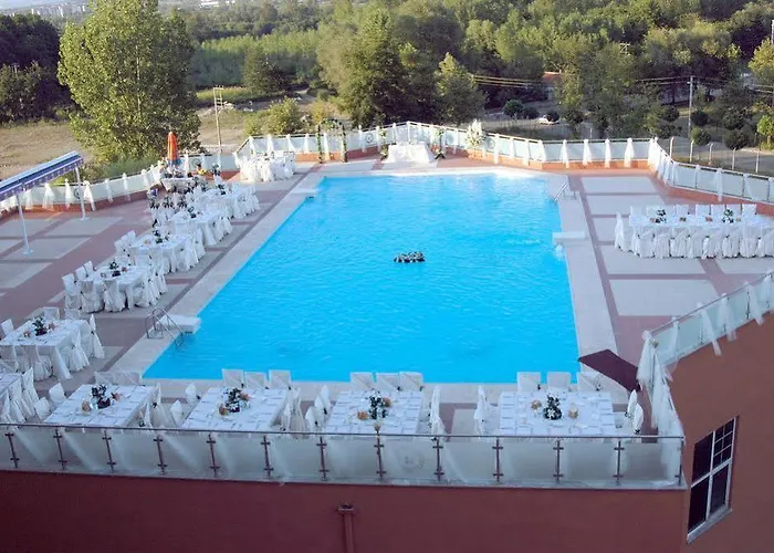 Kocaeli Universitesi Kartepe Park ホテル 4*